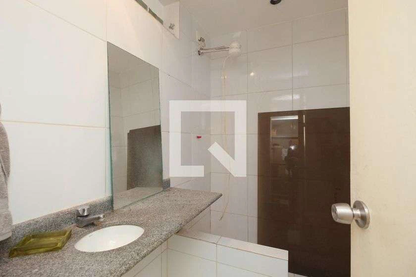 Rental house with 10 bedrooms and a separate kitchen — photo 23