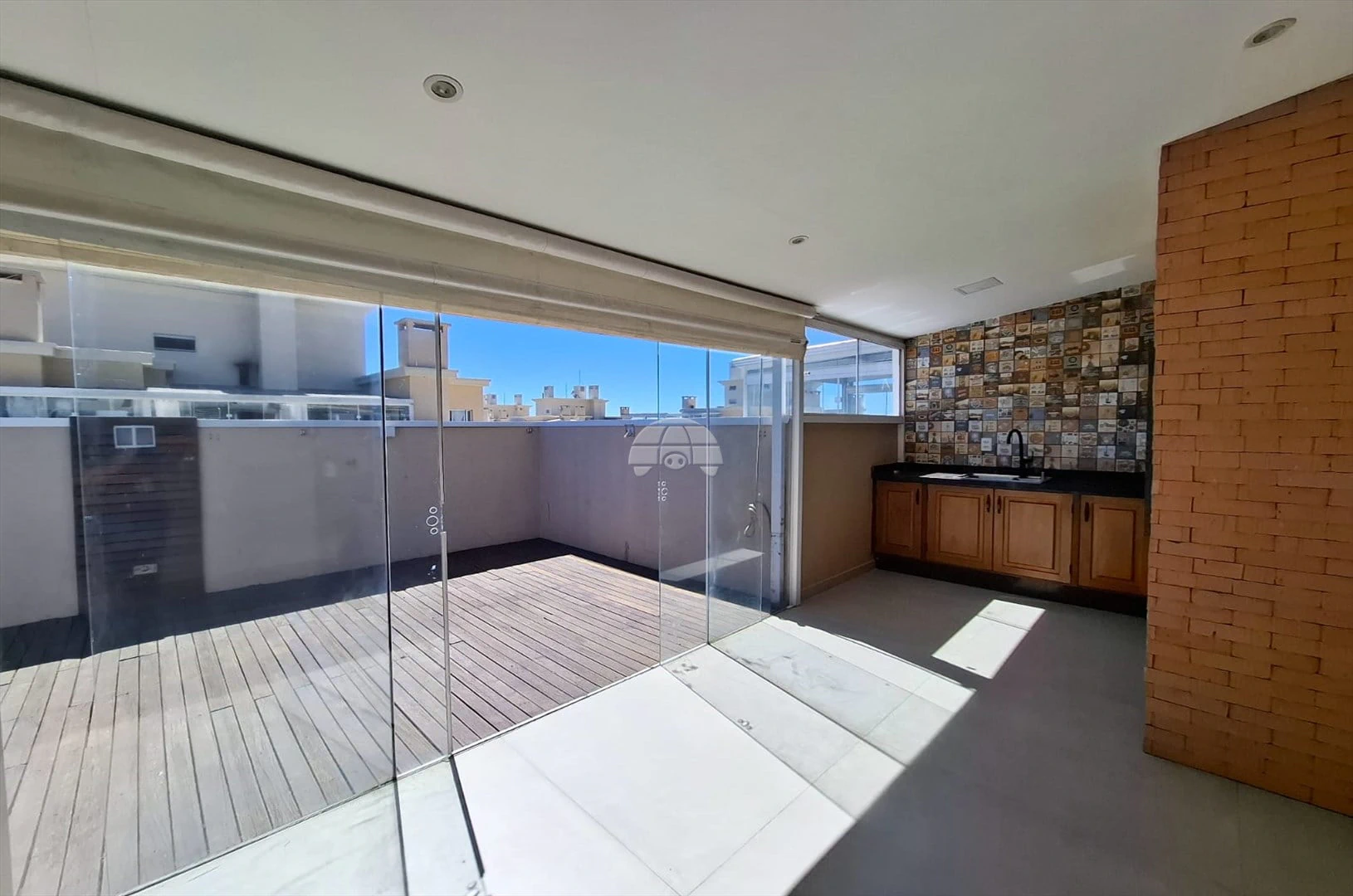 Furnished 3-bedroom apartment with integrated kitchen — photo 18