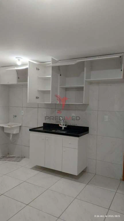 Квартира на першому поверсі з 2 спальнями та окремою кухнею