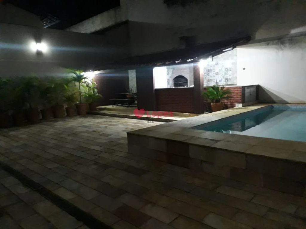 Mountain view in a 4-bedroom house, 431 m² — photo 7
