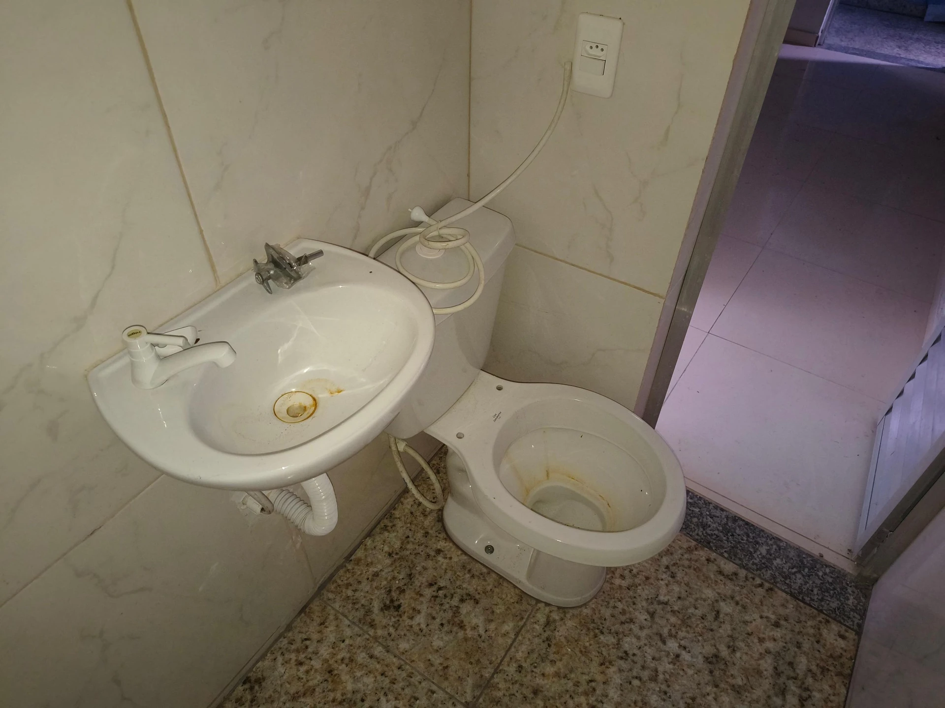 Kit sin amueblar con 1 dormitorio y 1 baño y balcón — photo 14