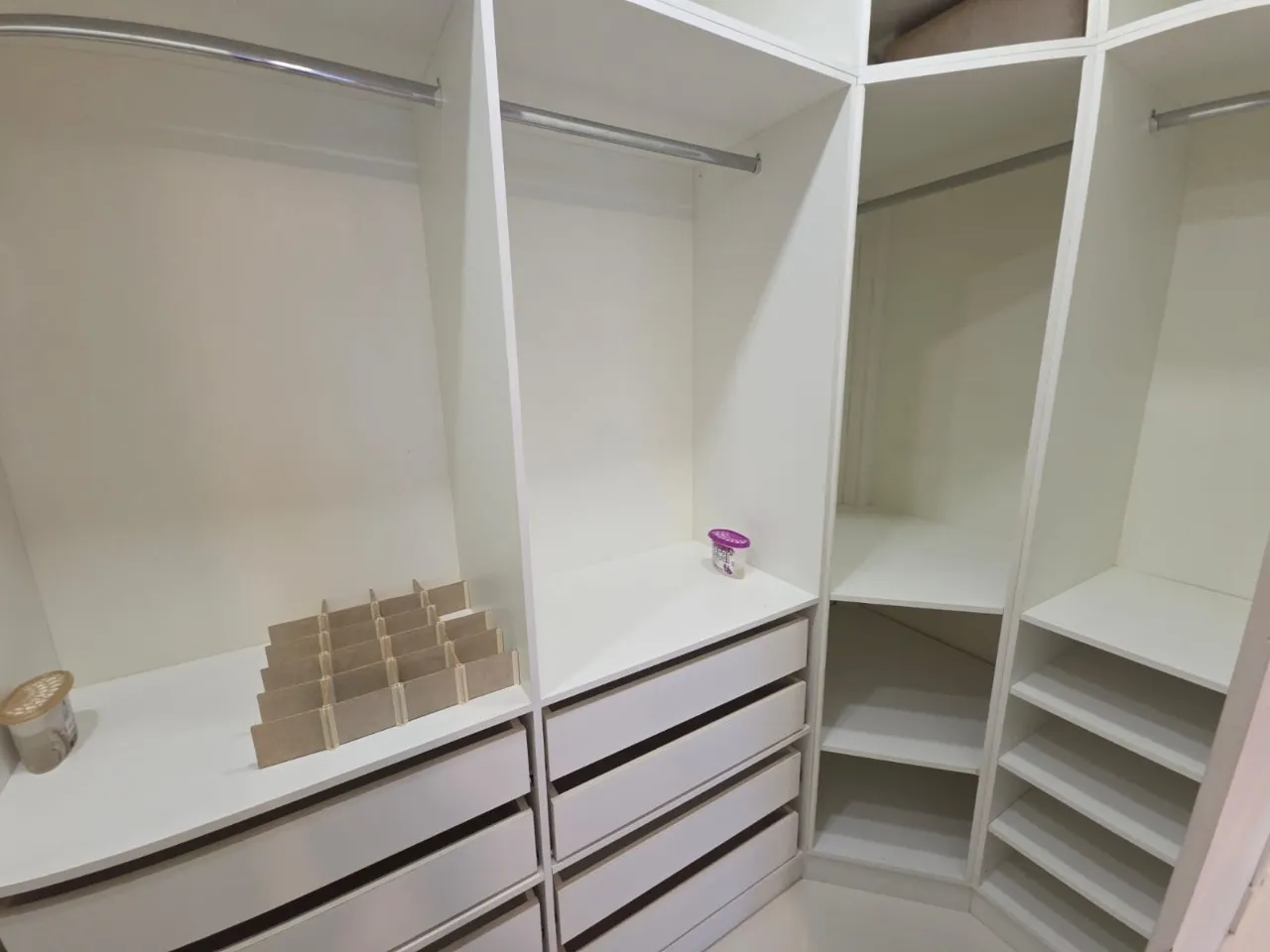 Furnished apartment, 316 m², with a walk-in closet — photo 16