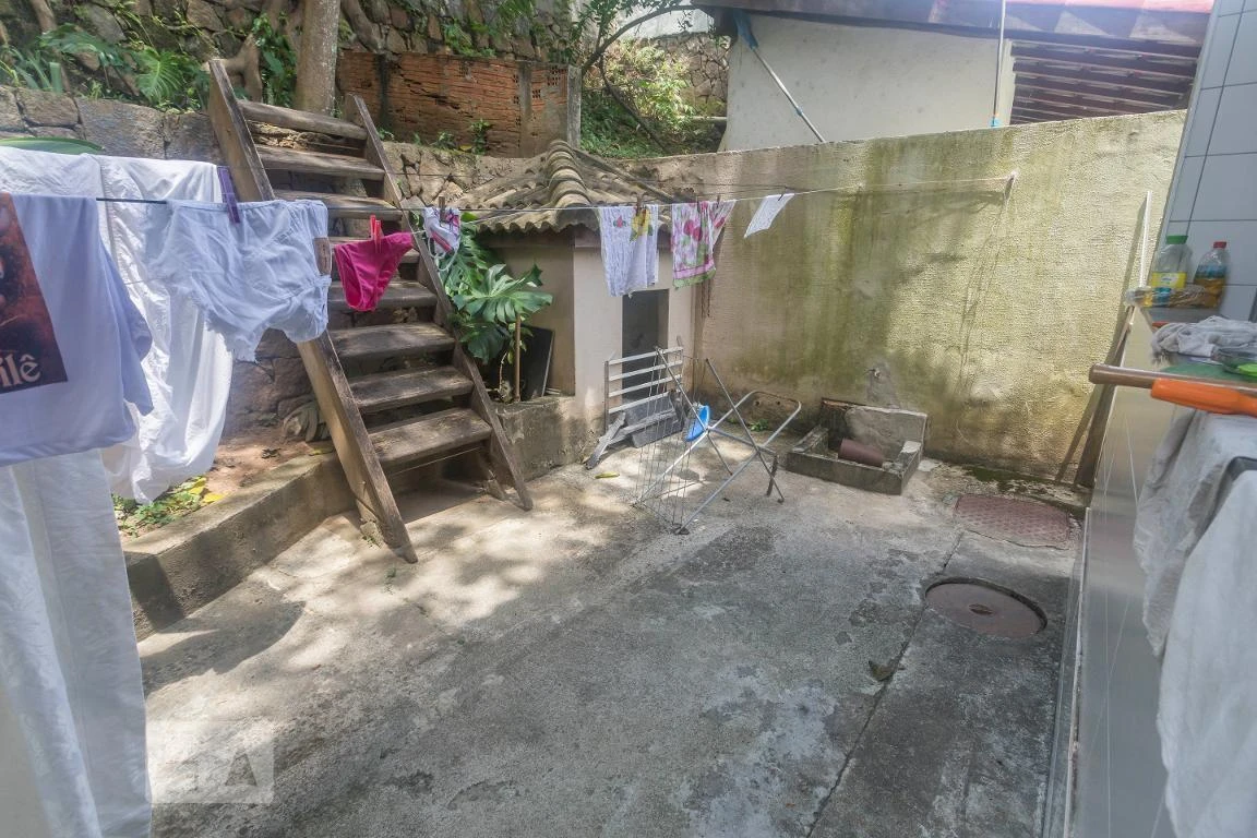 Furnished 680 m² house with 3 bedrooms — photo 50