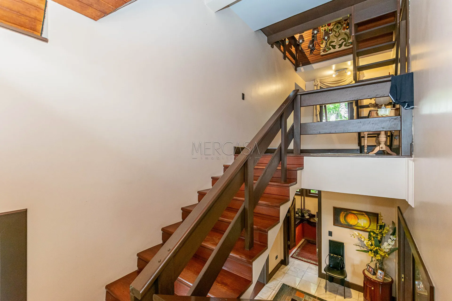 3-bedroom house with a bathtub in Curitiba — photo 74
