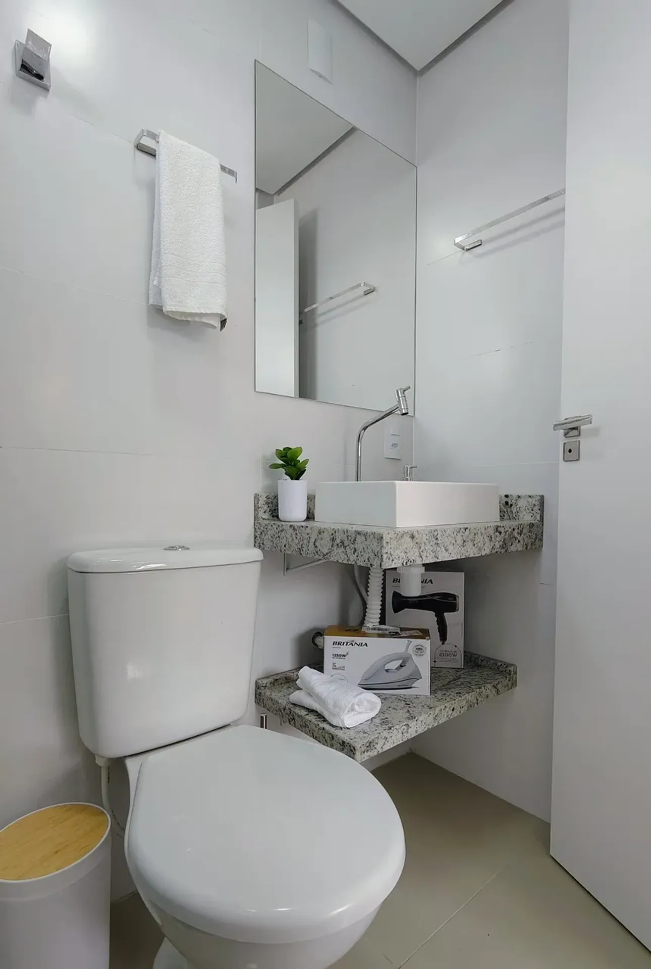 Furnished 30 m² studio in Florianópolis — photo 8