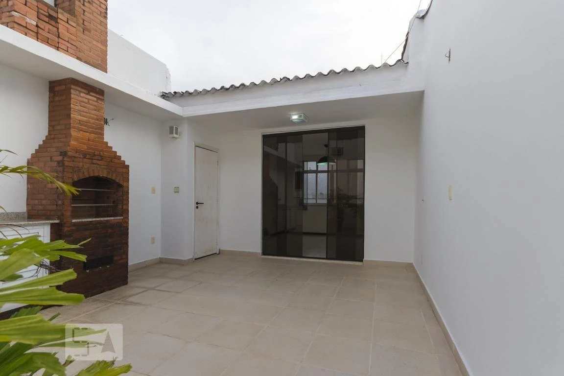 195 m² rental apartment with 3 bedrooms and 2 parking spaces — photo 21