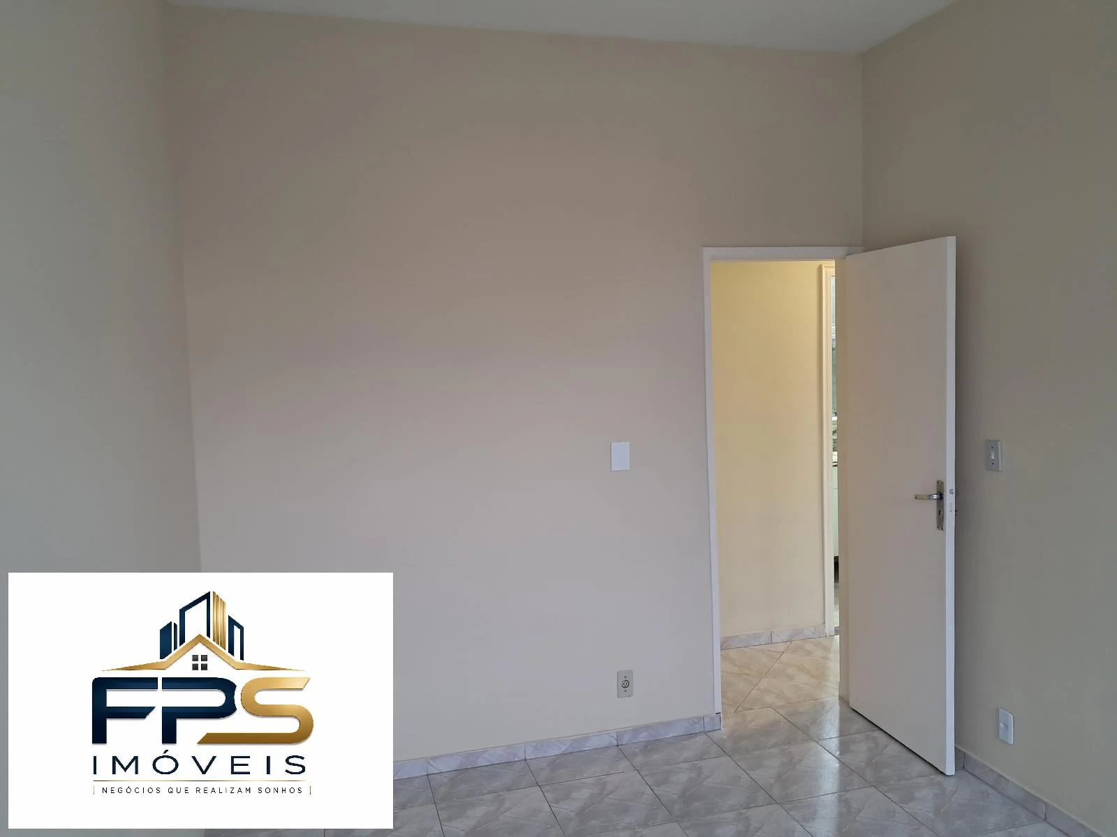 2-bedroom apartment with a separate kitchen — photo 13