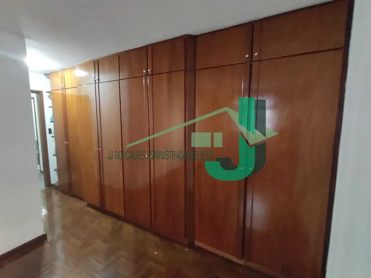 3-bedroom apartment with 3 parking spaces — photo 6