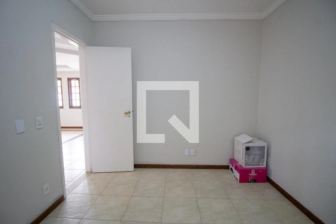 4-bedroom house with a private pool in Rio de Janeiro — photo 34