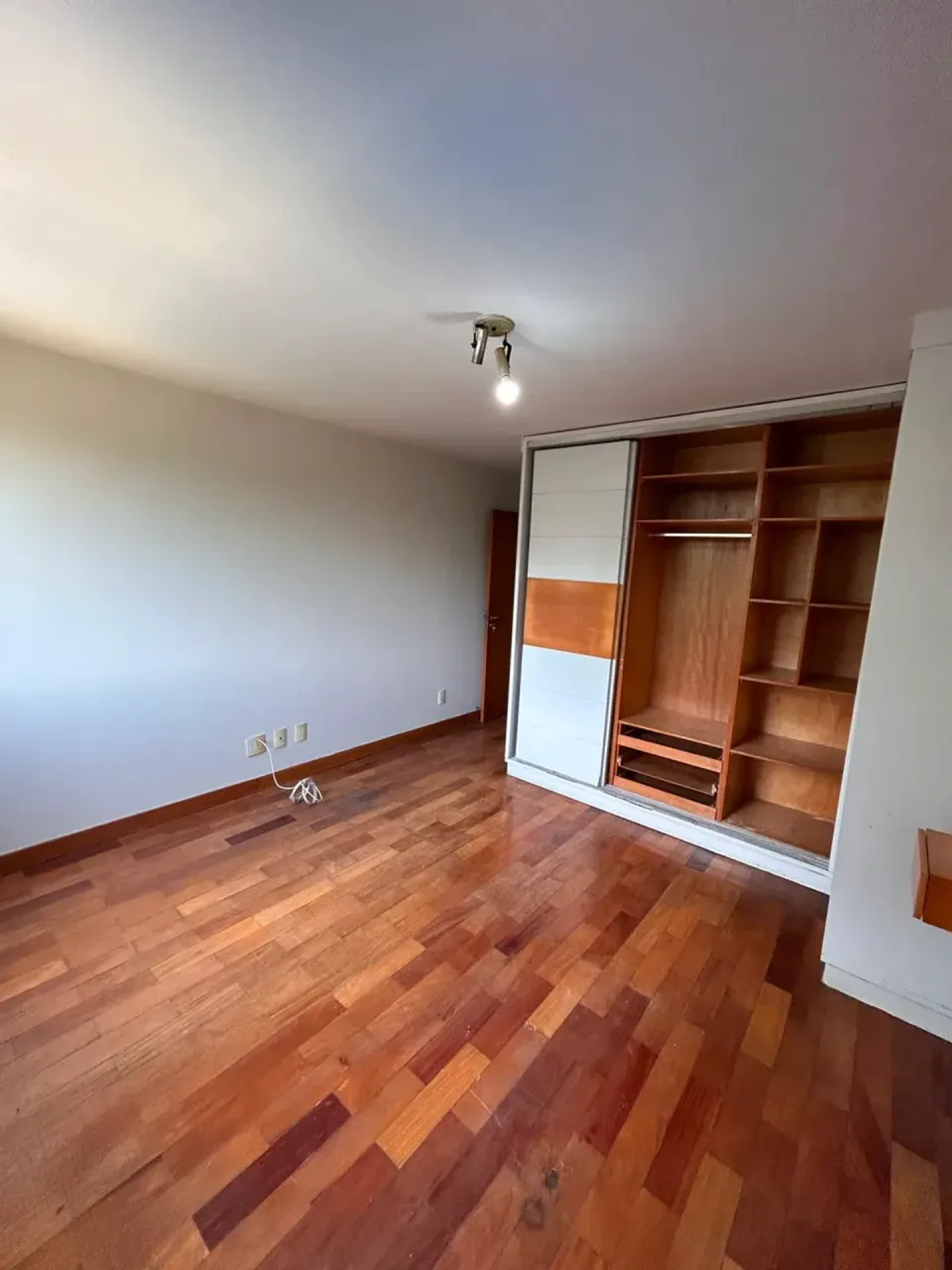 4-bedroom apartment with BBQ area in the building — photo 16