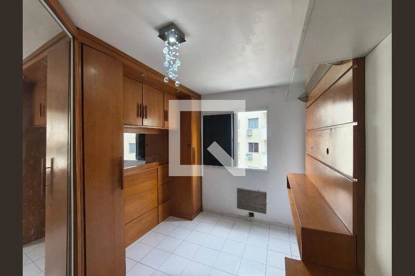 2-bedroom apartment in a building with a gym — photo 4