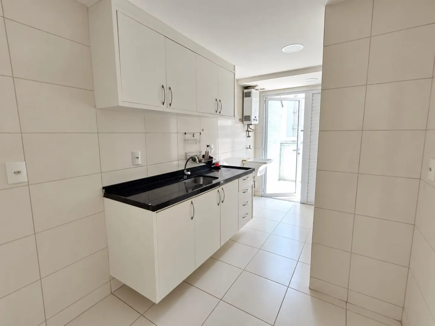 2-bedroom apartment in a building with a sauna — photo 2