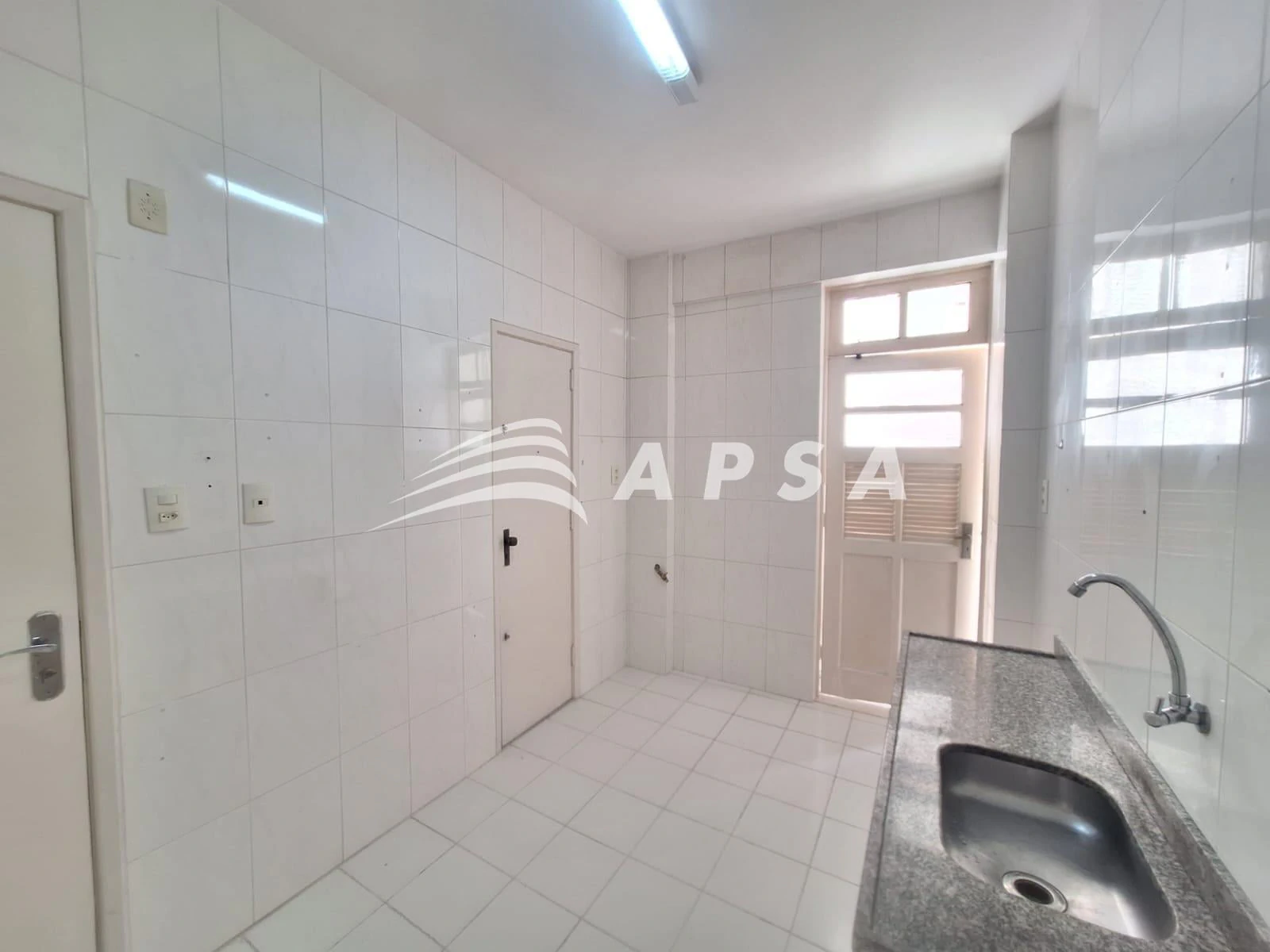 2-bedroom apartment, 75 m² — photo 18