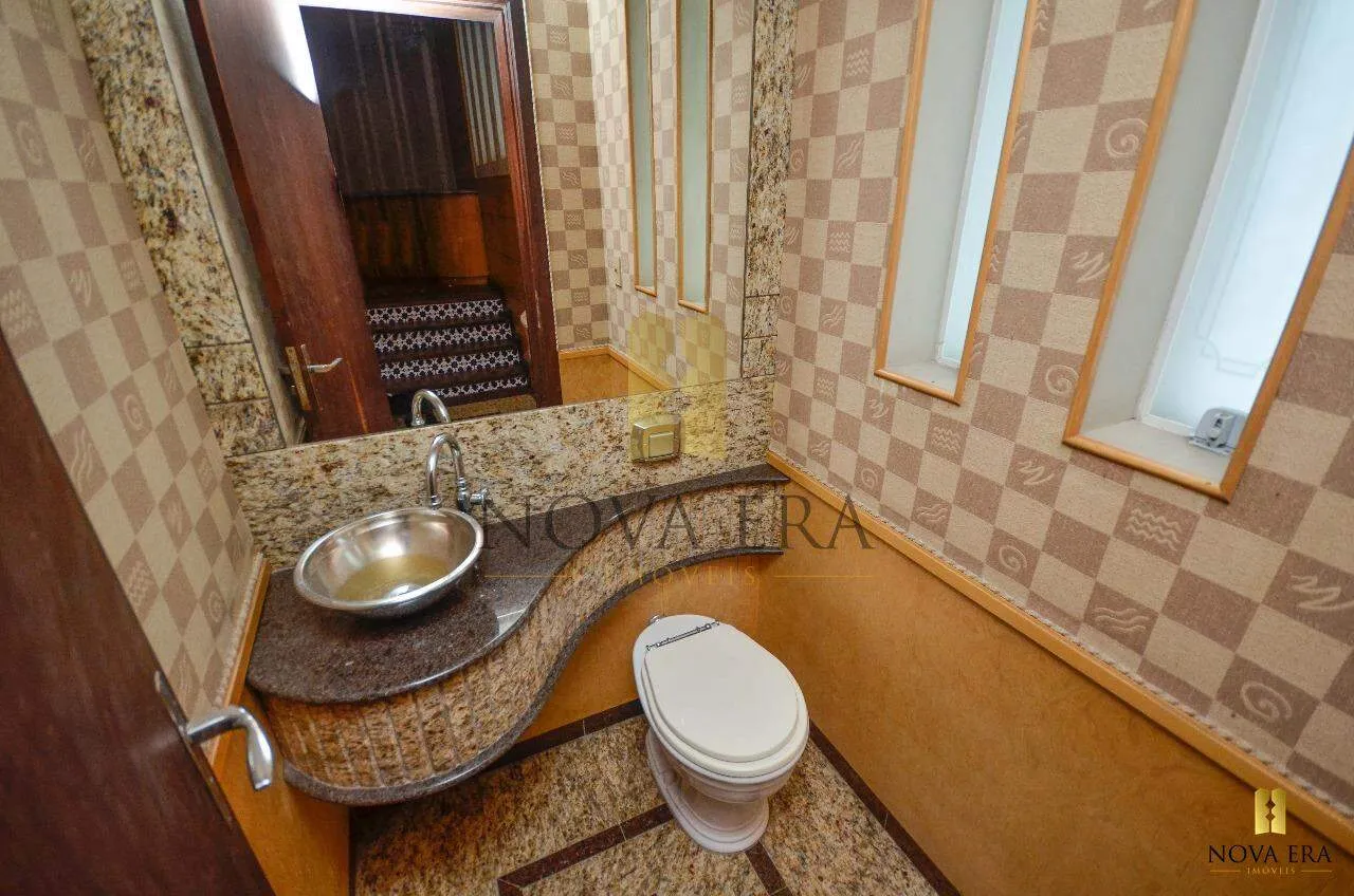 4-bedroom house with a grill on the balcony in Curitiba — photo 30