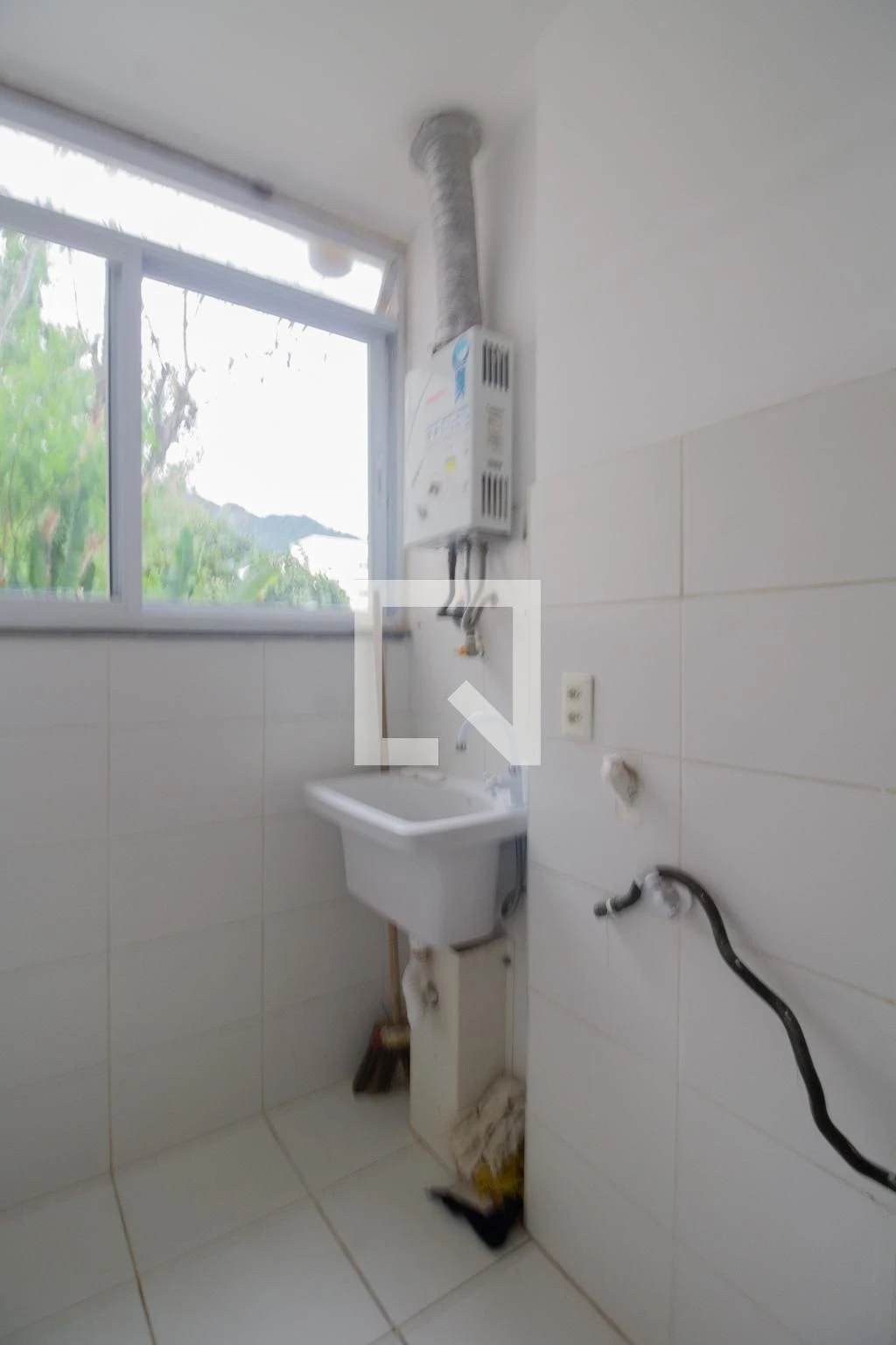 Unfurnished apartment with 3 bedrooms and 1 parking spot — photo 27