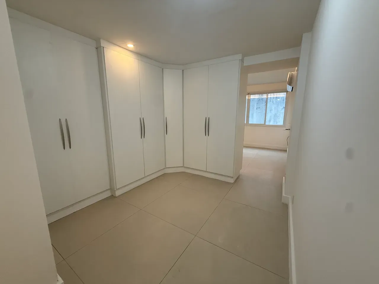 Apartment with 3 en-suites and 2 parking spaces — photo 11