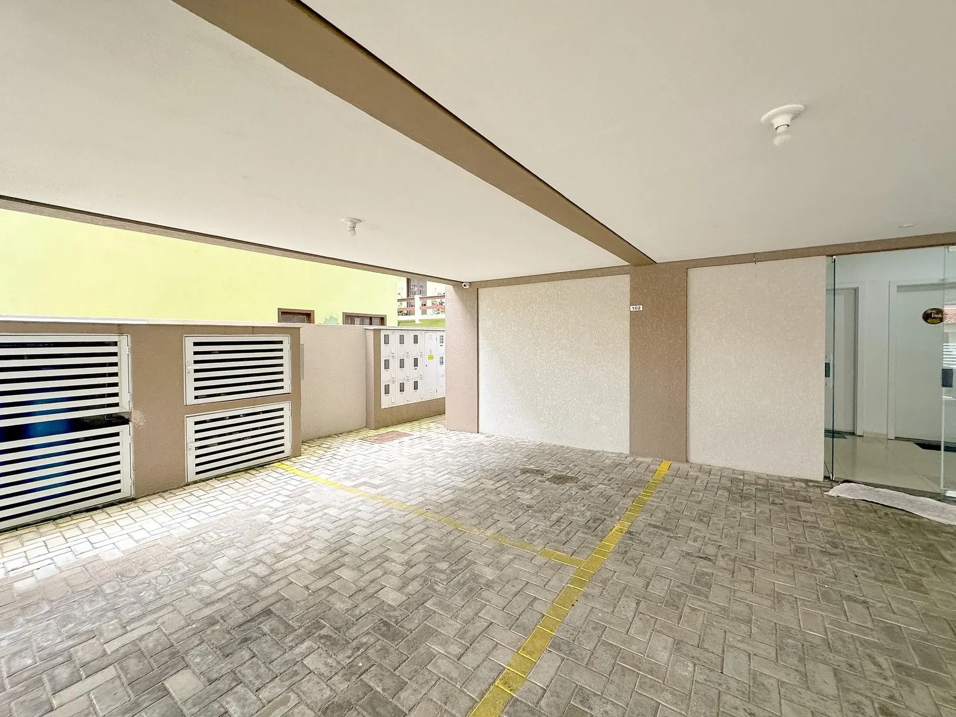 2-bedroom apartment, 1 with its own bathroom, 60 m² — photo 26