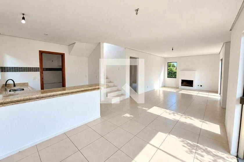 Casa de 2 dormitorios con balcón gourmet en Florianópolis — photo 14