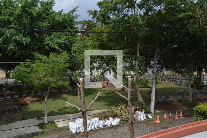 4-bedroom house with a park view — photo 6