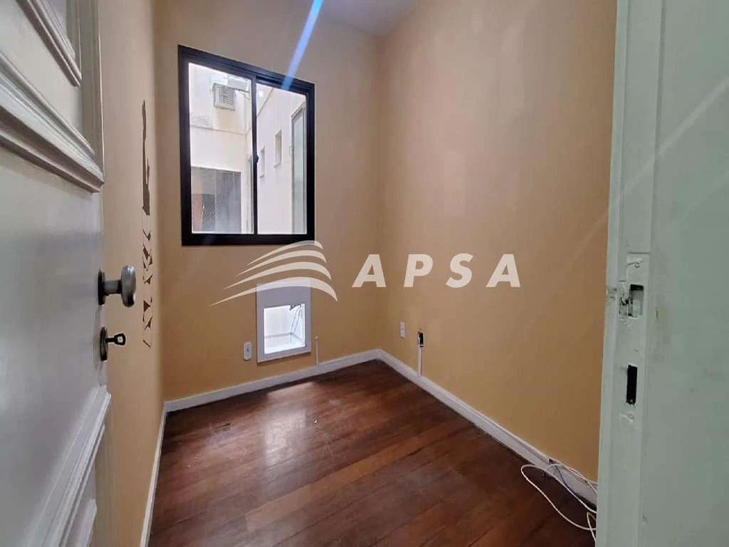 Apartamento de 200 m² com cozinha separada e 4 quartos — photo 3