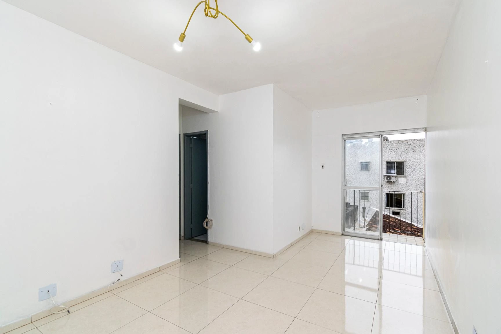 2-bedroom apartment with a mountain view in Rio de Janeiro — photo 4