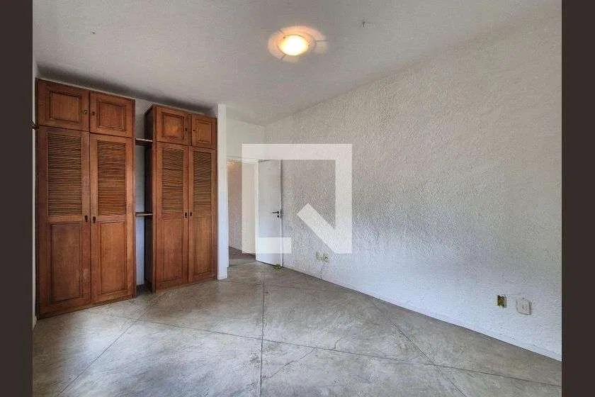 Casa de 3 quartos com 2 vagas e pets permitidos — photo 12