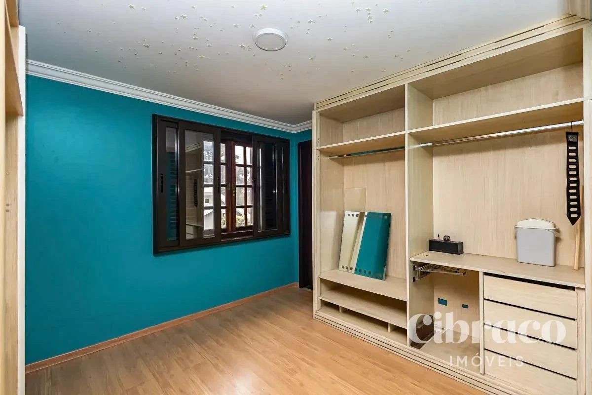 Ванна та 4 спальні: будинок 327 м² — photo 15