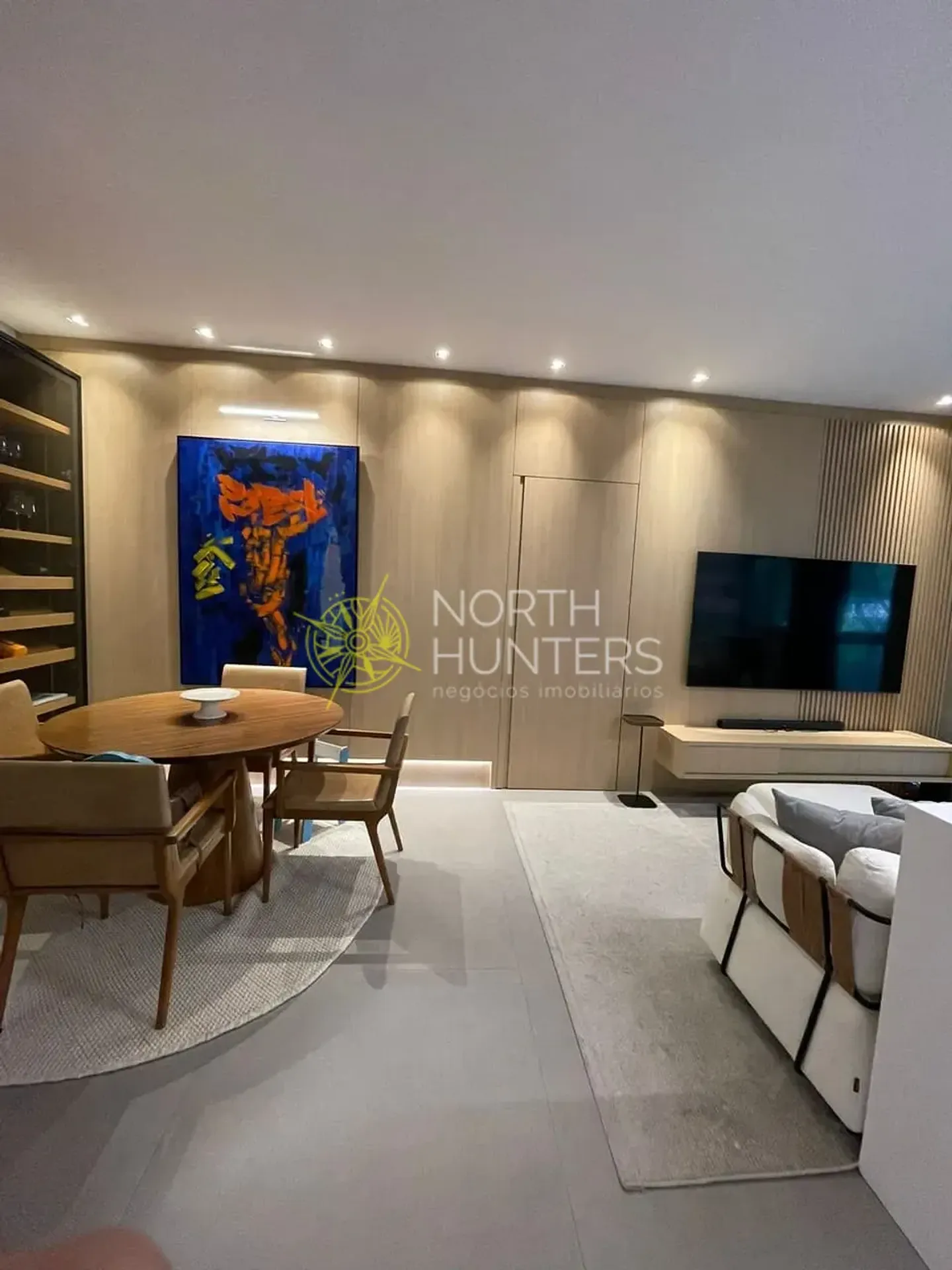 Apartamento de 2 suites con balcón, 2 plazas y 110 m²