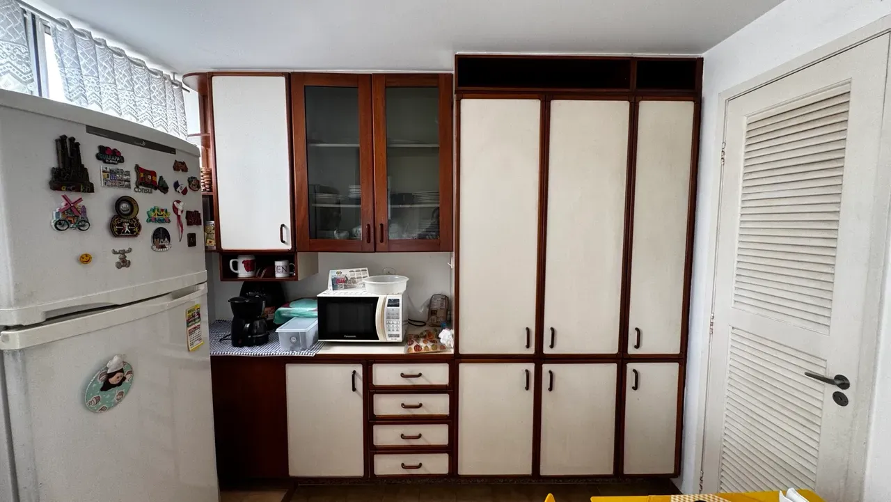 Furnished apartment, 88 m², with a glass-enclosed balcony — photo 8