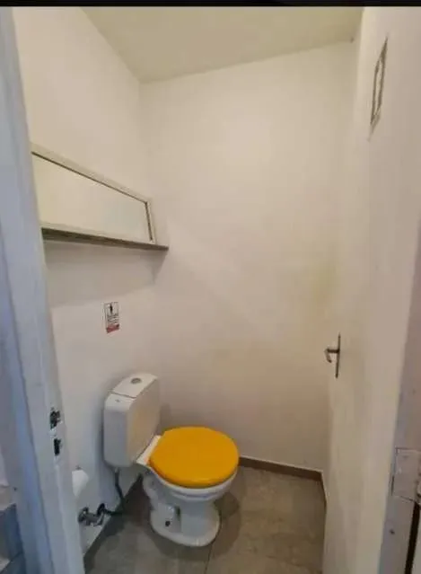 Casa sem mobília com 5 quartos e vaga para 4 carros — photo 9