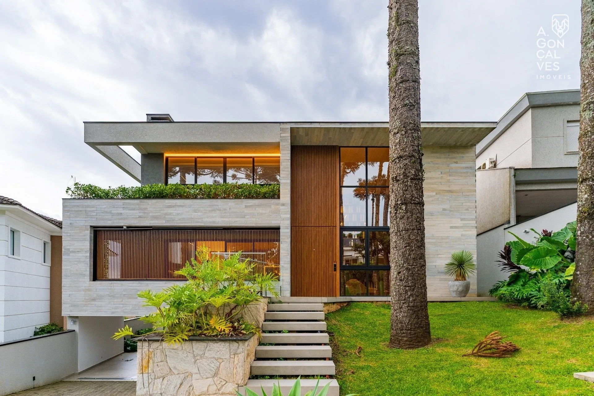 Casa em condomínio mobiliada com 4 suítes e 5 vagas — photo 39