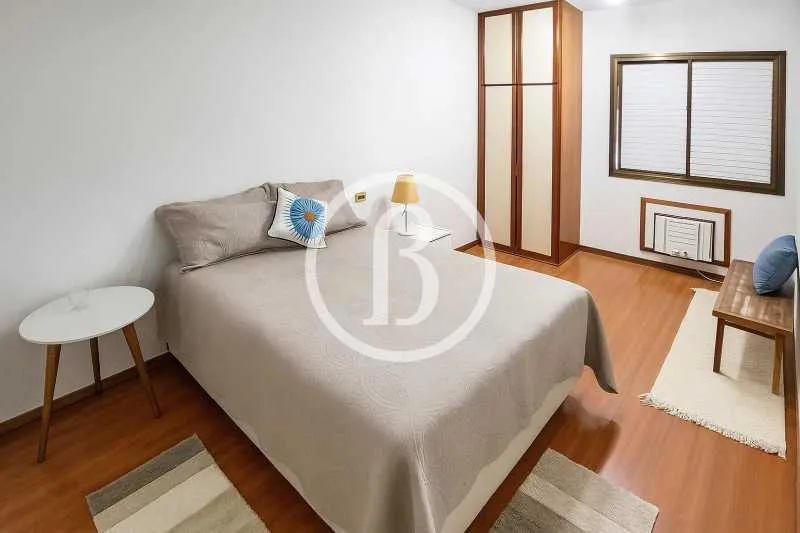59 m² apartment with a jacuzzi and a water view — photo 4