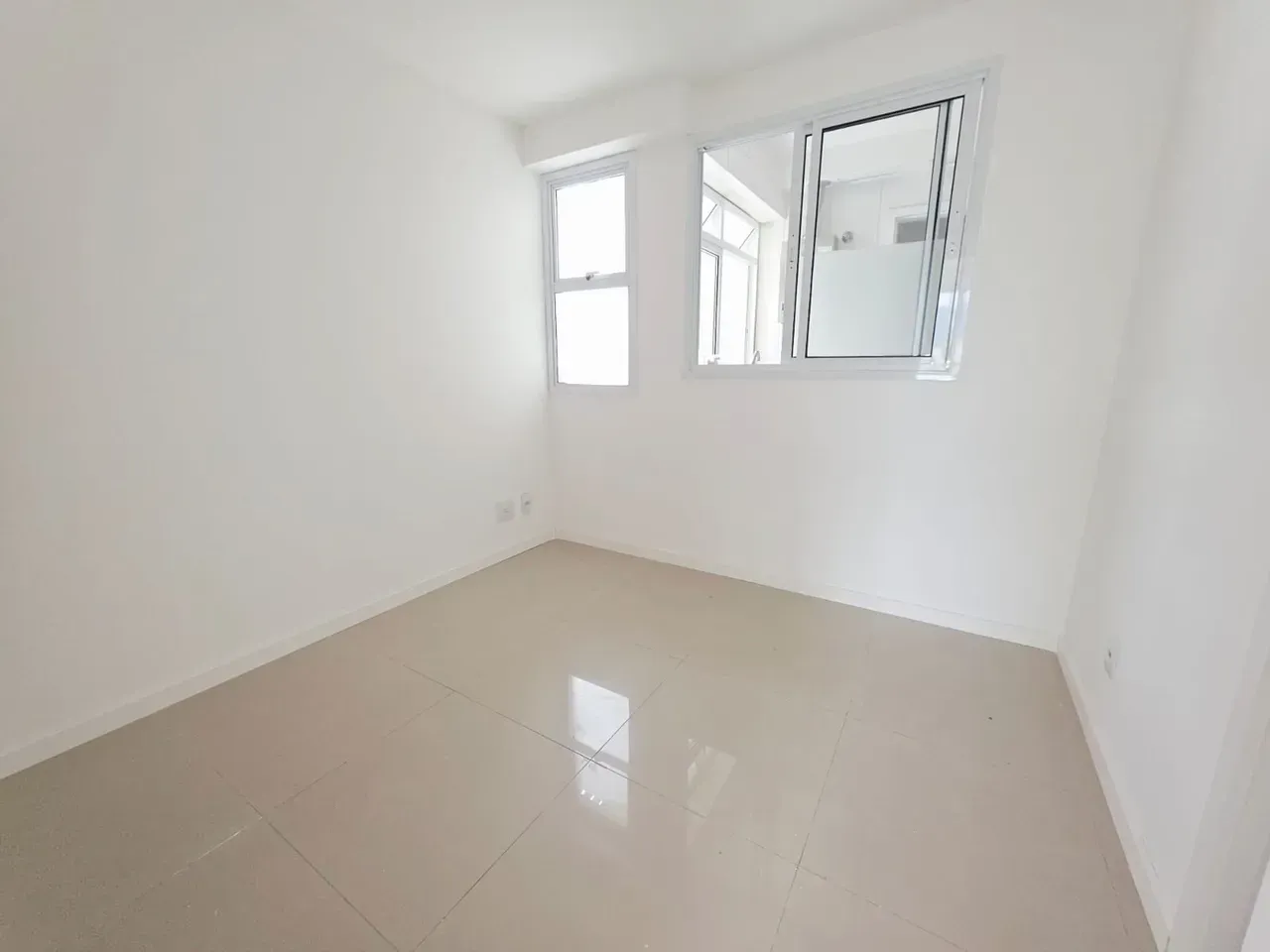 3-bedroom apartment with a separate closed kitchen — photo 7