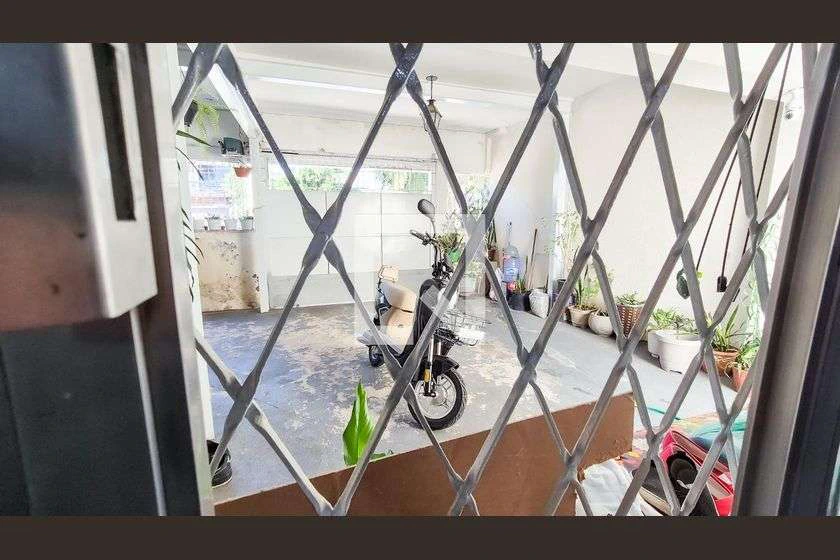Casa com 4 quartos e 4 banheiros para alugar — photo 5