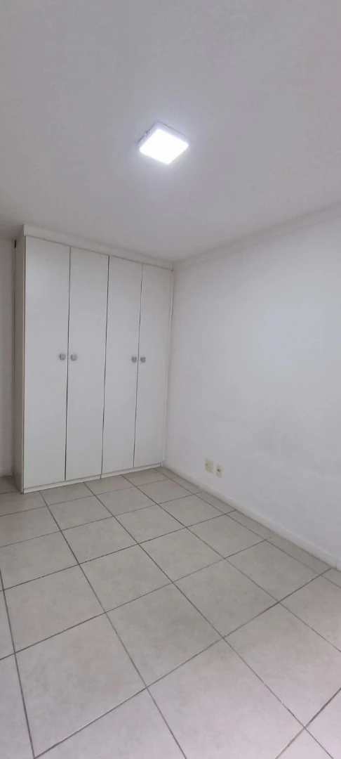 2-bedroom apartment with 1 en-suite bathroom and parking — photo 3