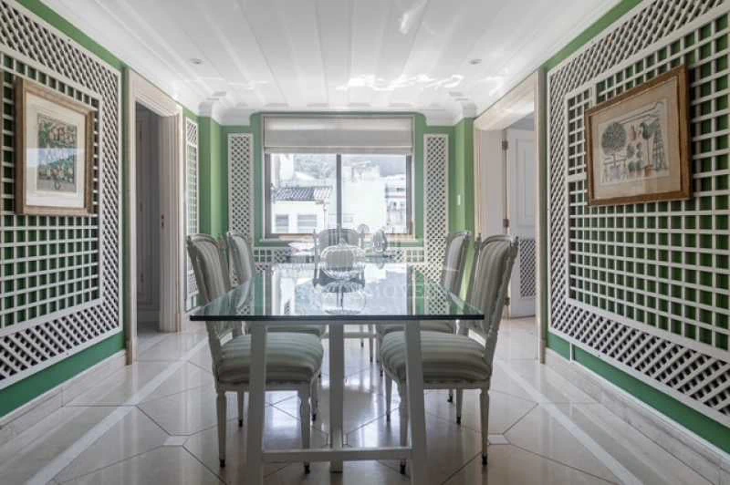 Furnished apartment, 300 m², with a water view — photo 4