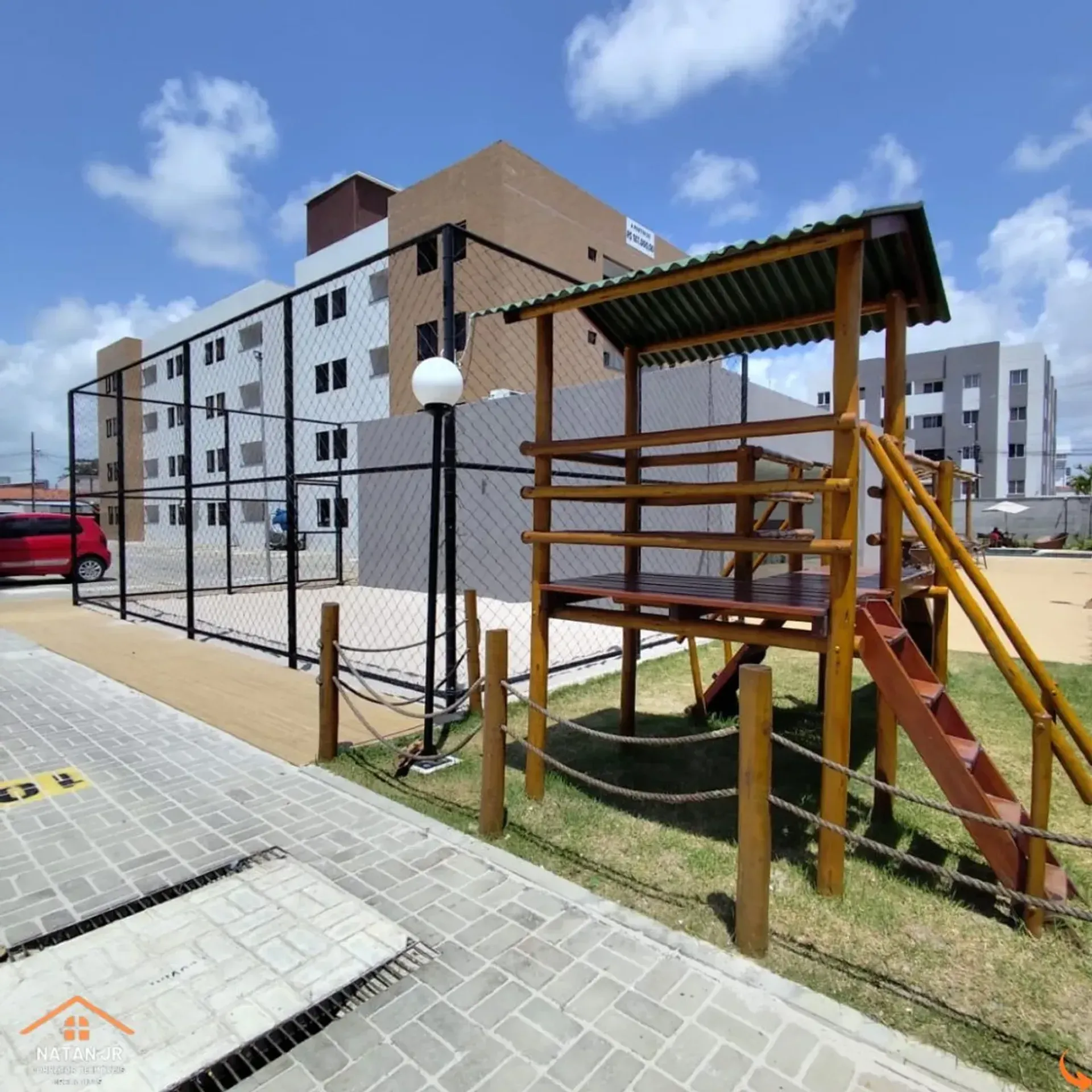 2-bedroom apartment in a building with a gym — photo 11