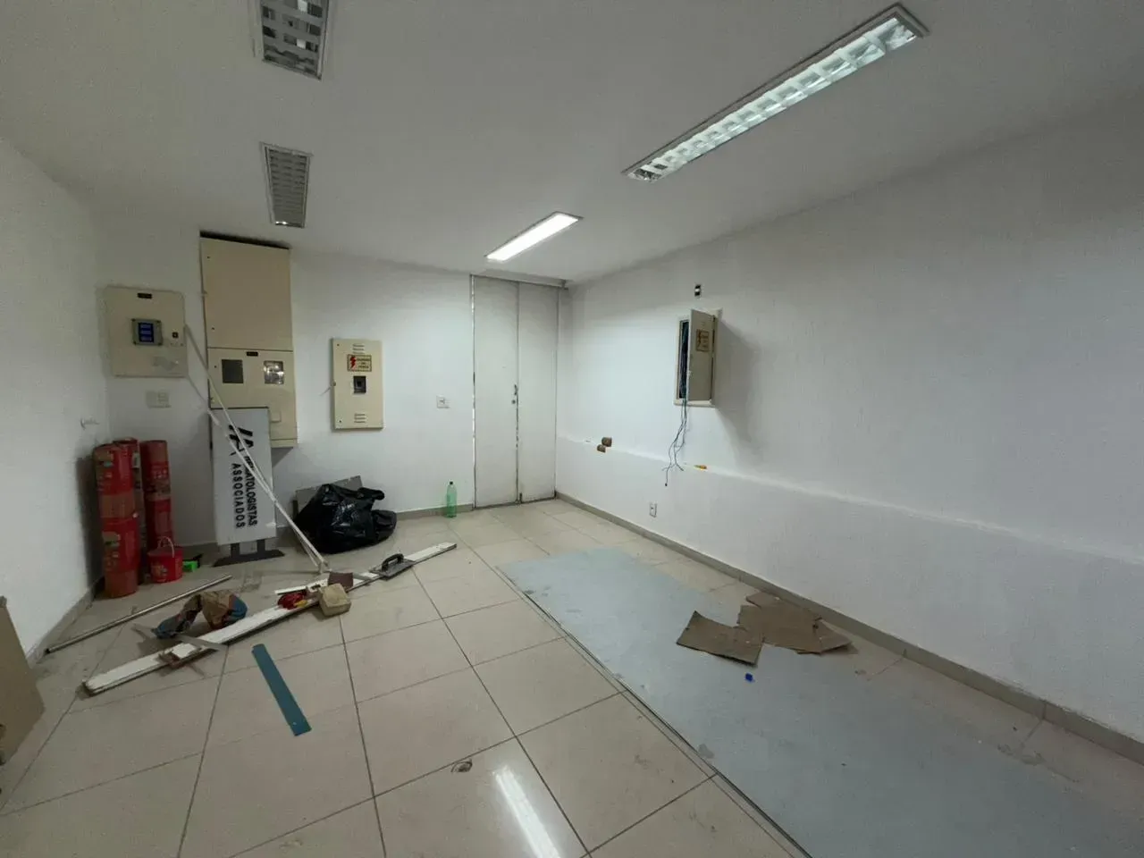 Casa comercial para aluguel com 385 m² e 4 quartos — photo 20