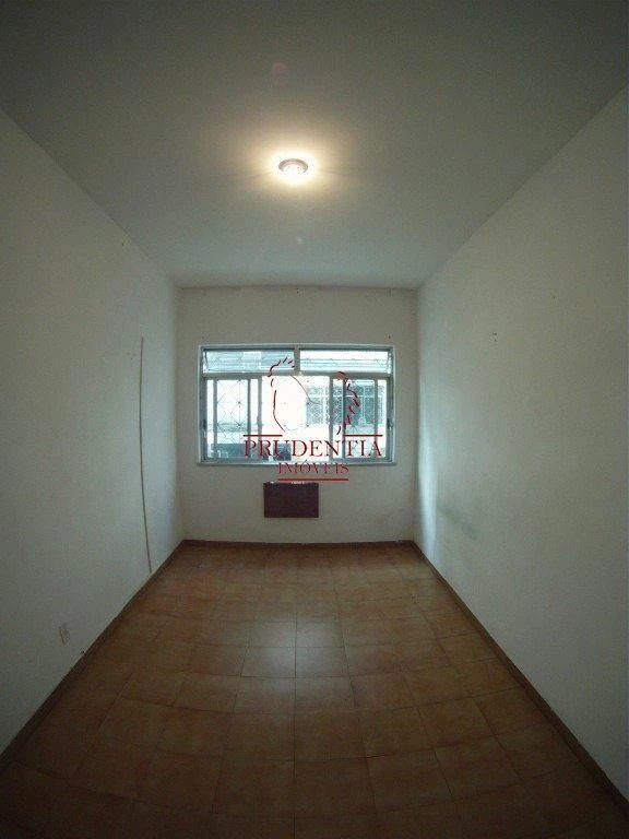 2-bedroom apartment with a separate kitchen and 45 m² — photo 10