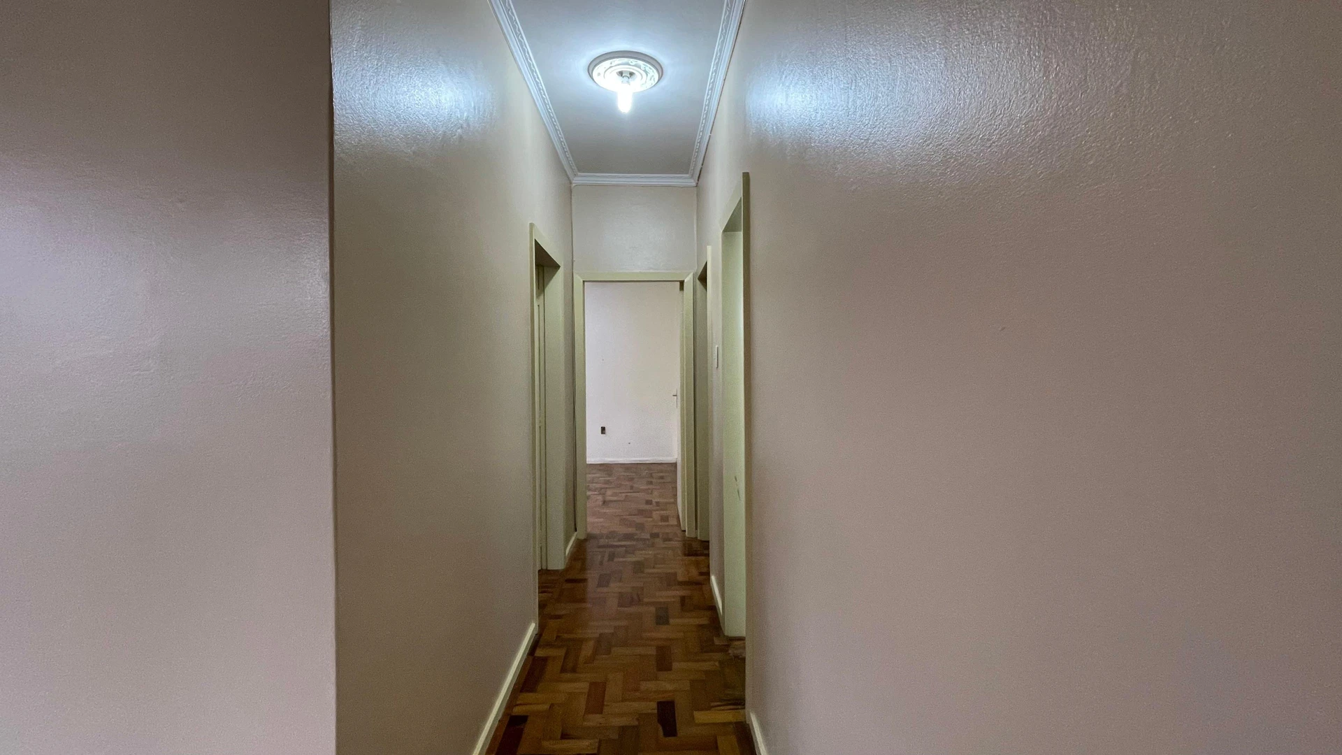 Apartment, 70 m², with wood or laminate floors — photo 26