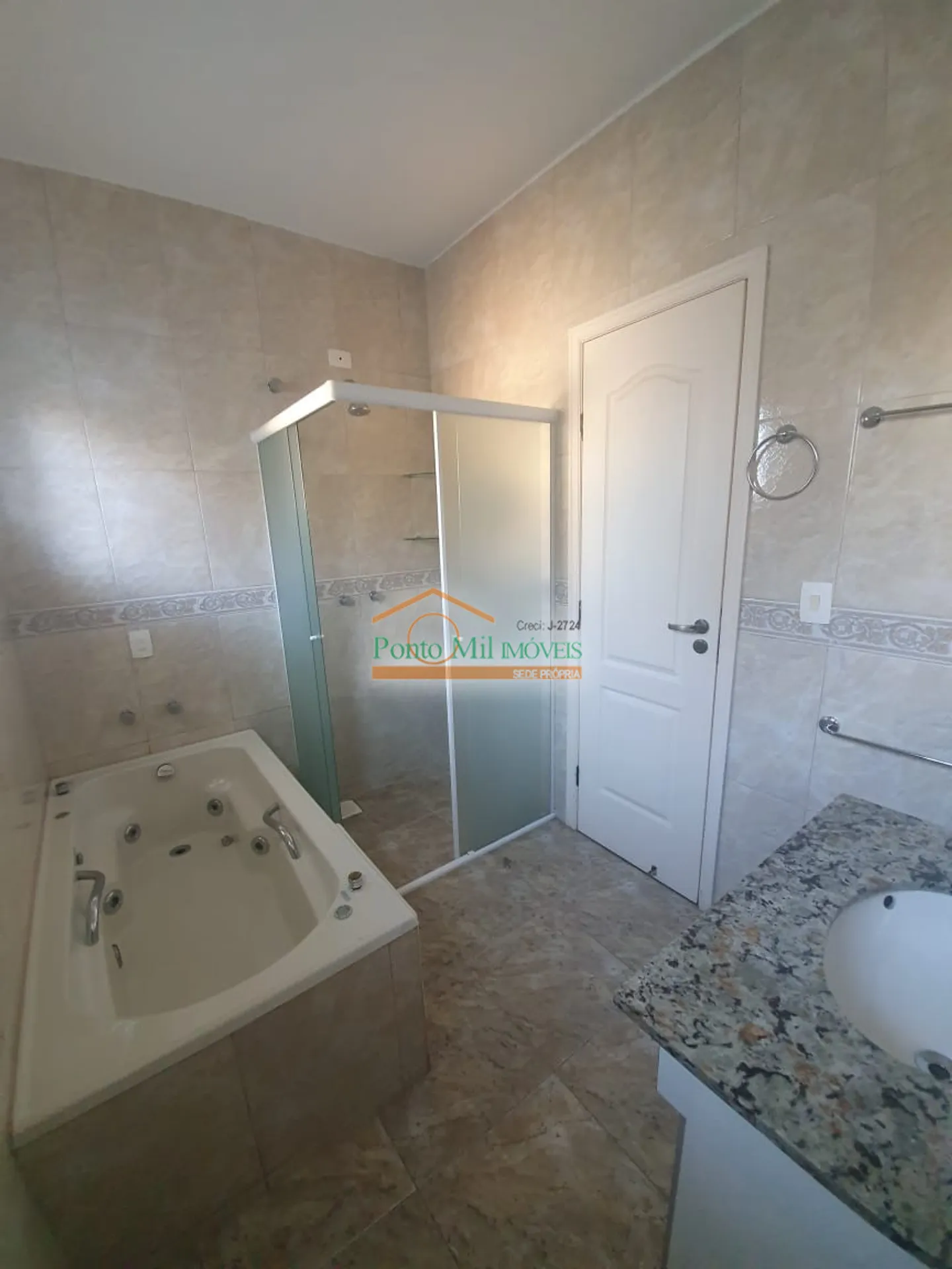 Будинок для оренди з 3 спальнями та 180 м² — photo 16