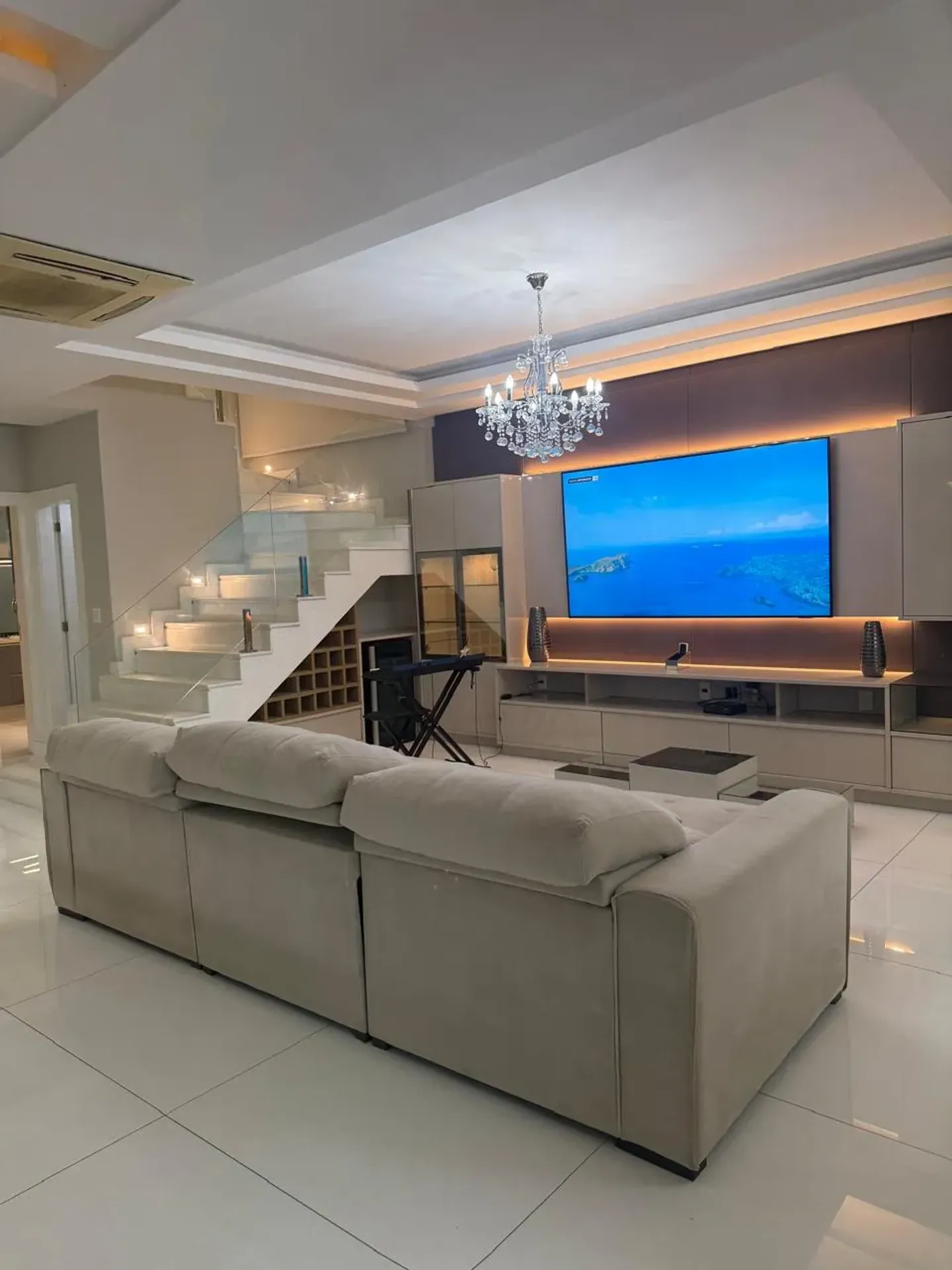 5 quartos e jardim: casa de 400 m² — photo 17