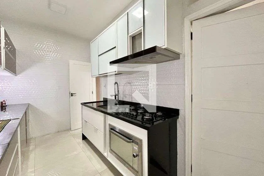 Furnished 90 m² apartment with 2 bedrooms and parking — photo 8