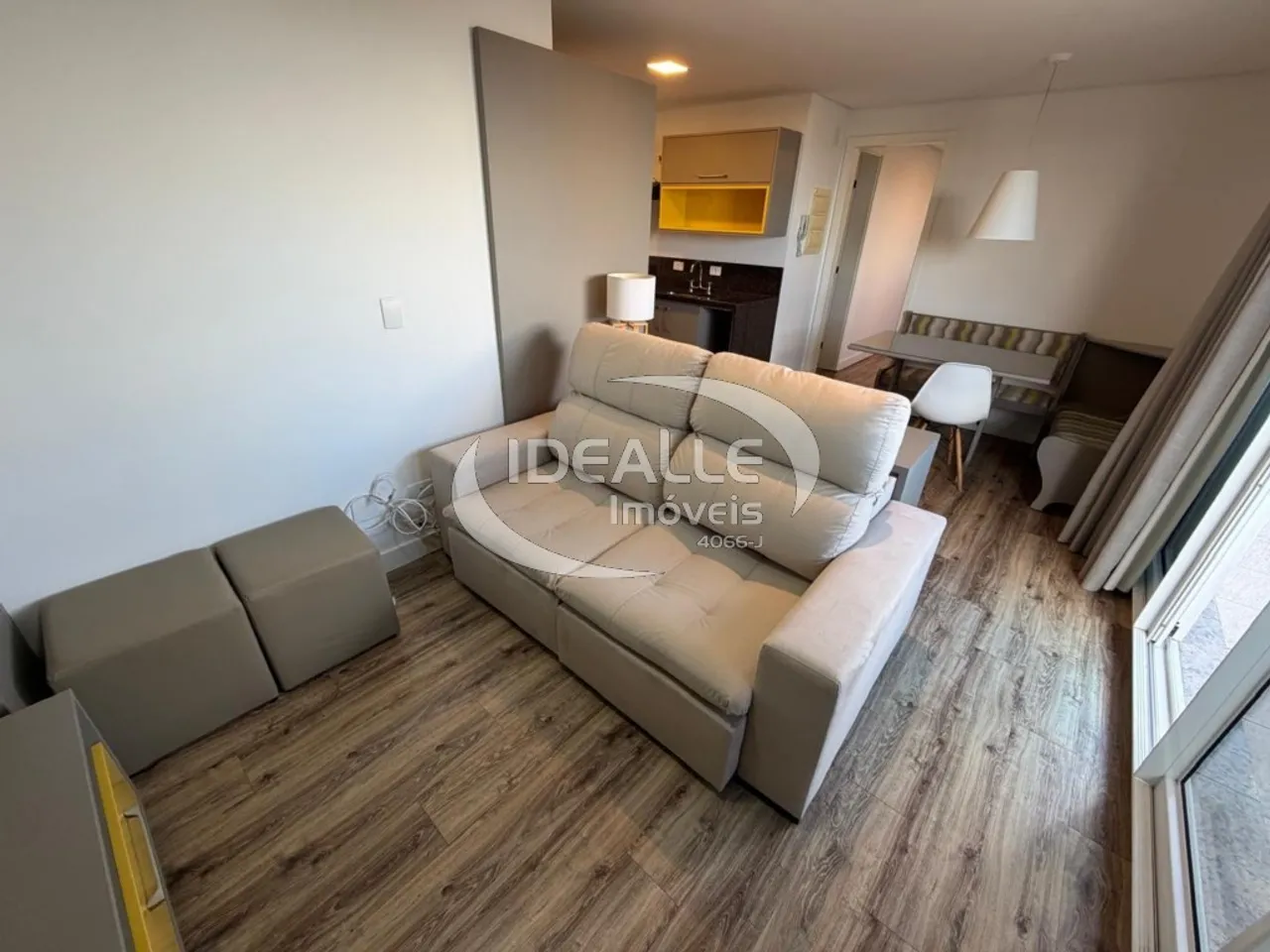 Apartamento para alugar de 1 quarto com sacada e 96 m² — photo 3
