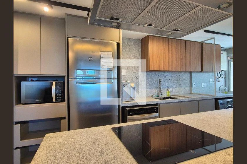 Furnished 3-bedroom apartment with balcony and views — photo 10