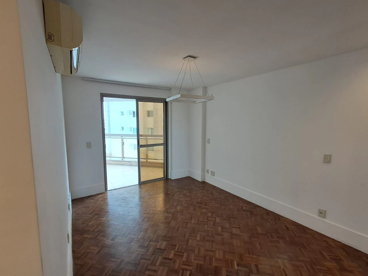 4-suite apartment with 370 m² and private BBQ area — photo 18