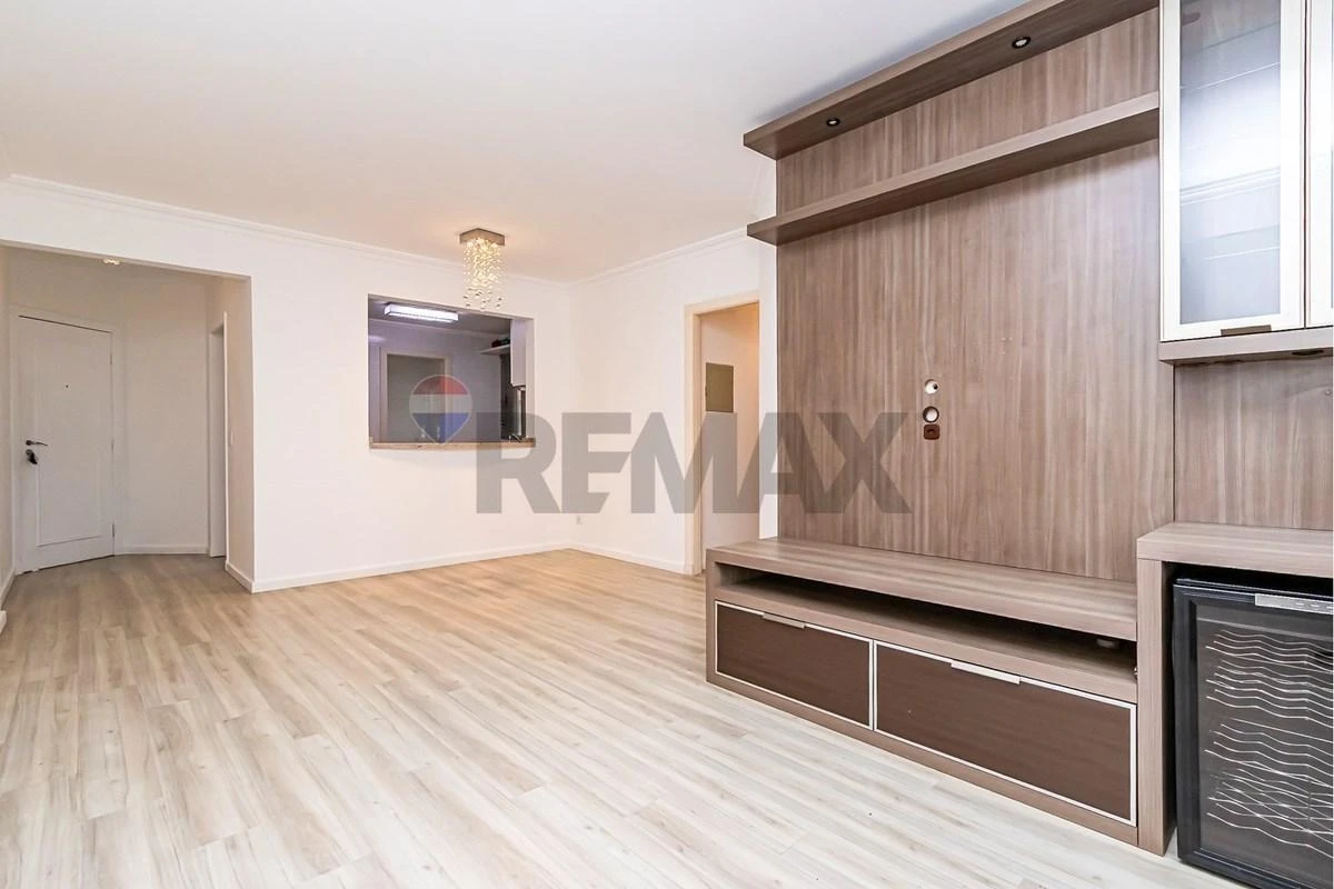 Apartment, 89 m², with a bathtub — photo 2