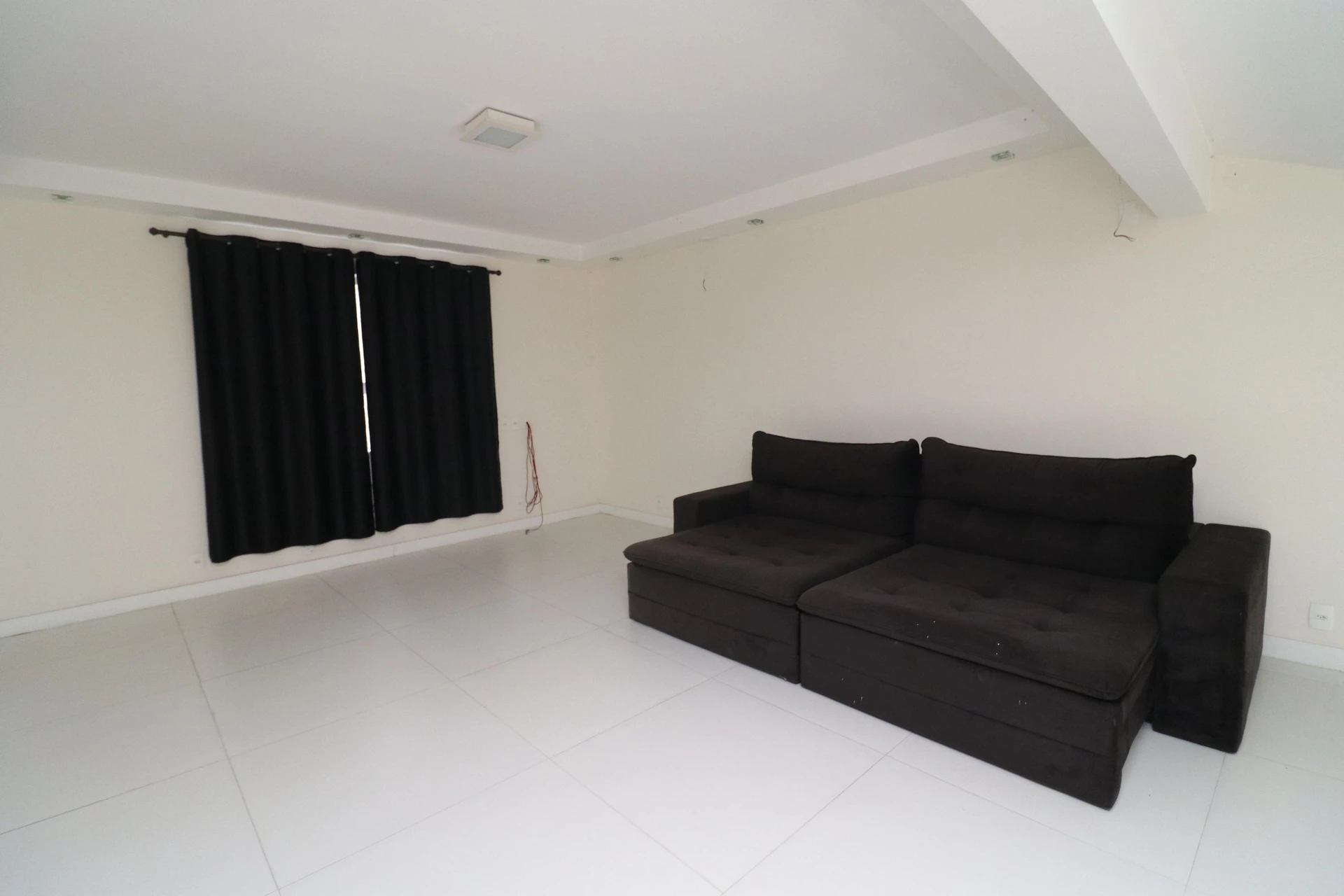 Vestidor y 5 dormitorios: casa de 420 m² — photo 74