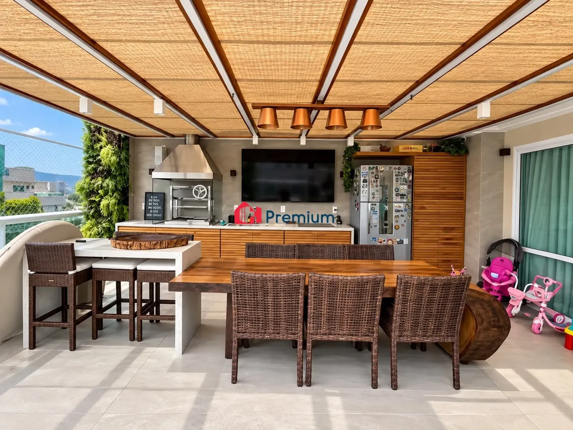 Furnished duplex penthouse with 290 m² and 3 suites