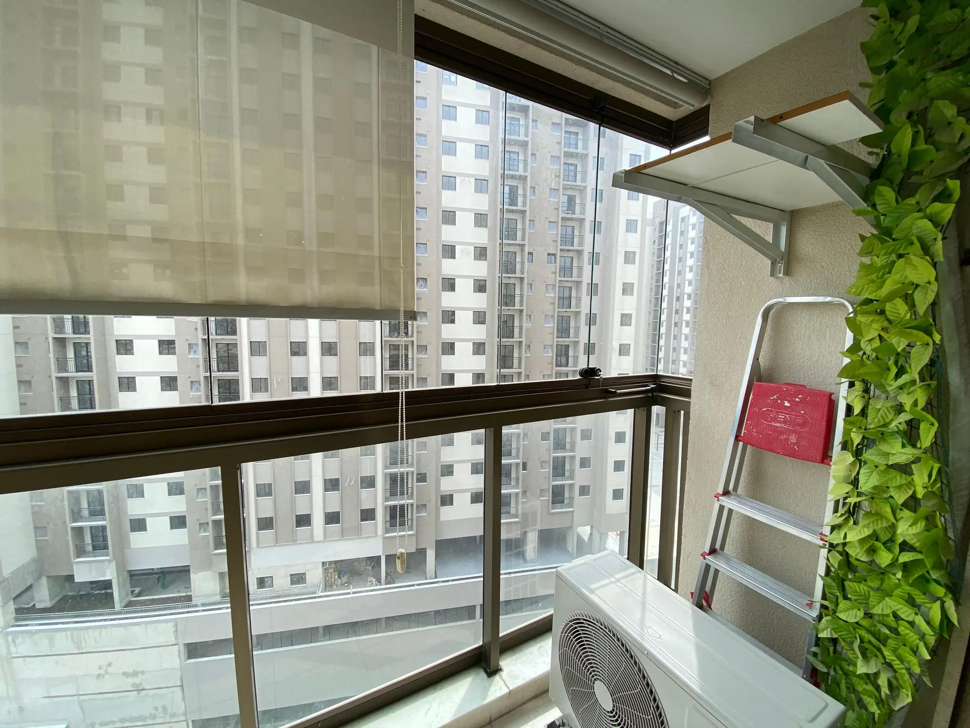 Home office in a 2-bedroom apartment, 55 m² — photo 39